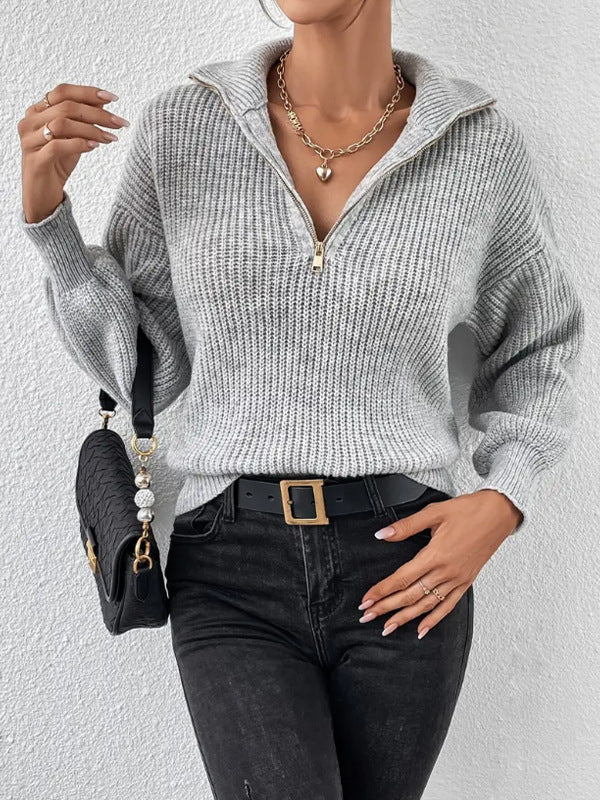 Women's Fashionable Sweater with High Collar and Zipper Mune