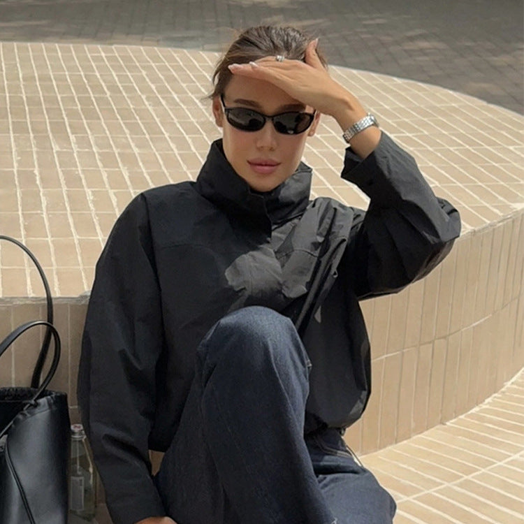 Women's Cropped Wind Jacket with high-closing stand-up collar and boxy silhouette Mune Fashion
