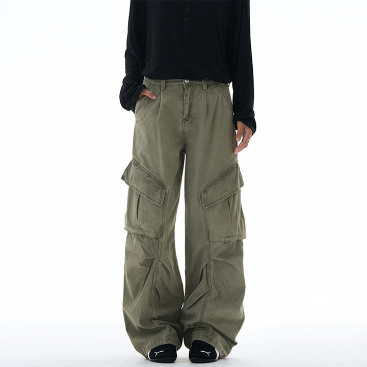 Women's wide cargo pants with a dropped crotch and patch pockets Mune Fashion