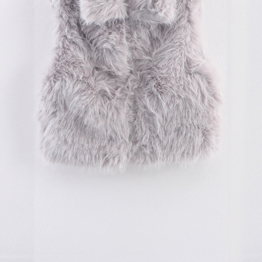 Women's Sleeveless Faux Fur Vest with Stand-Up Collar and Fluffy Texture Mune Fashion