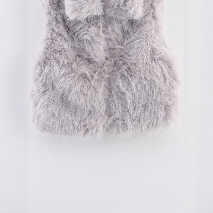 Women's Sleeveless Faux Fur Vest with Stand-Up Collar and Fluffy Texture Mune Fashion