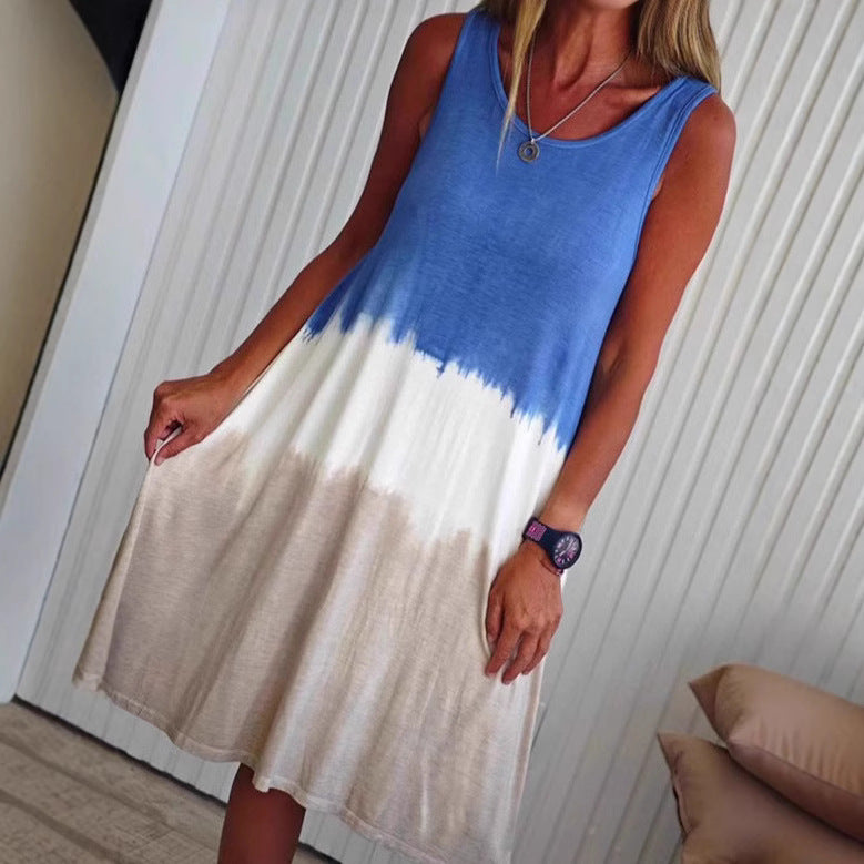 Women's sleeveless swing dress made of soft jersey with flowing color transition and flared silhouette Mune Fashion