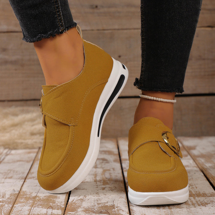 Women's sneakers with trendy buckle closure and comfortable sole Mune Fashion