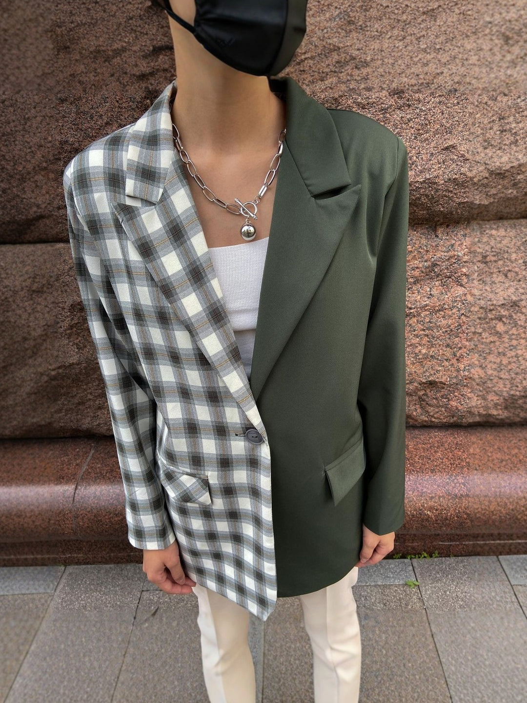 Women's Two-Tone Oversized Blazer with Check Pattern and Notched Lapel Mune Fashion