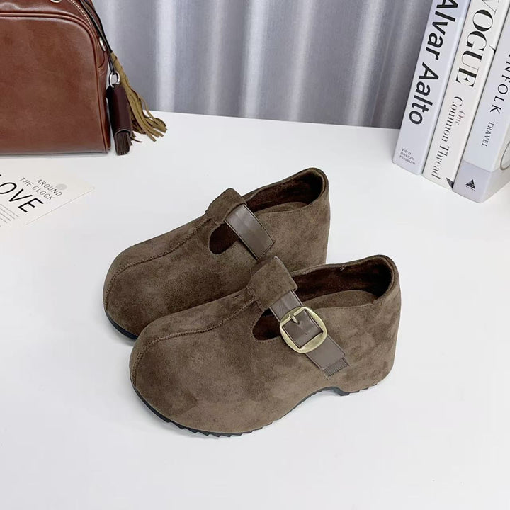 Women's comfortable and elegant clogs with buckle detail Mune Fashion