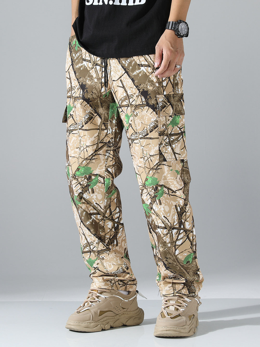 Men's patterned cargo jogging pants with drawstring waistband, cargo pockets & elastic ankle cuffs Mune Fashion