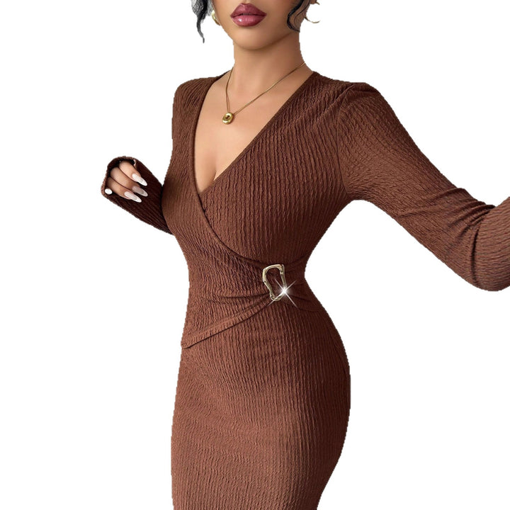 Women's tailored wrap dress with V-neck, structured crinkle look and decorative belt buckle Mune Fashion