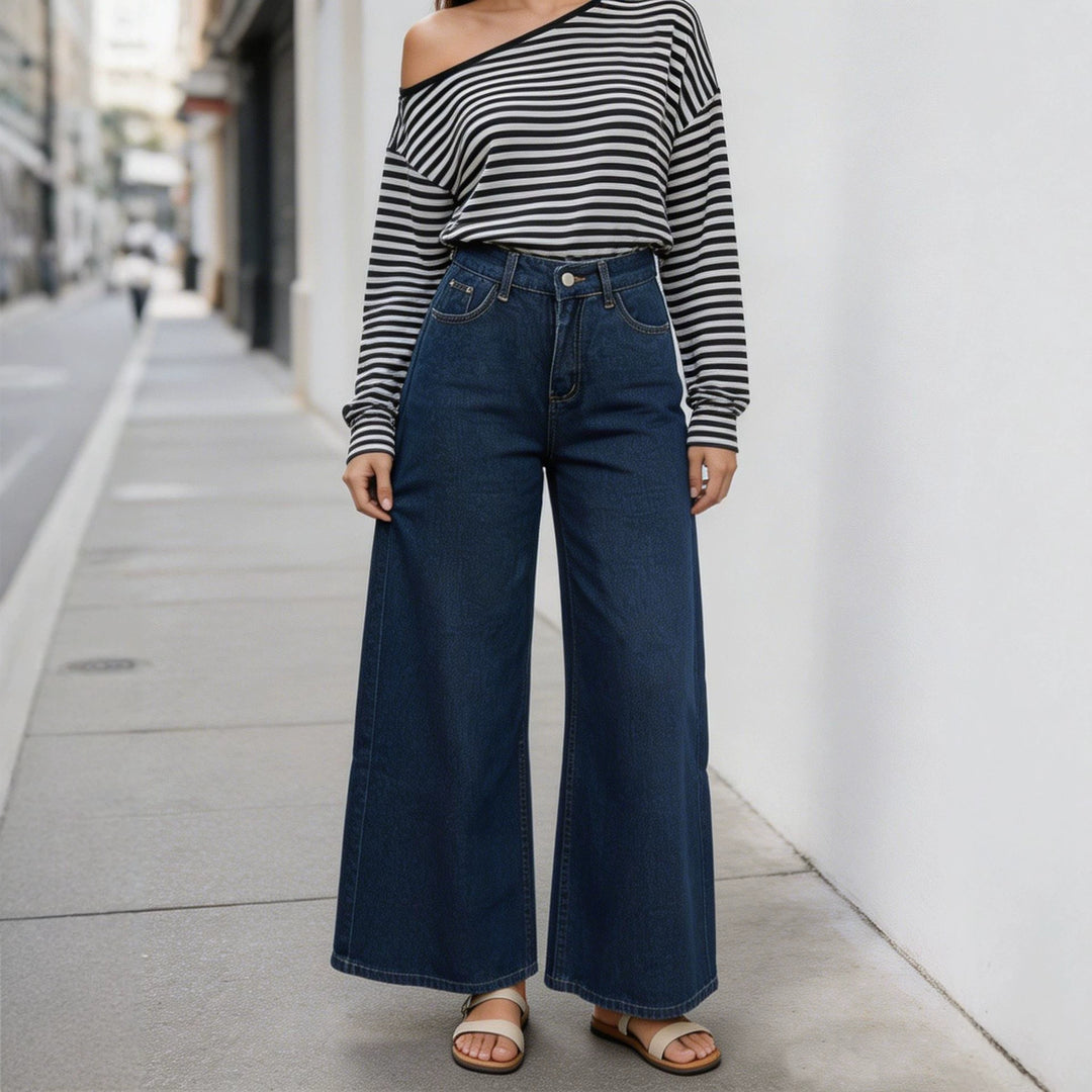 Women nan High-Waist Wide-Leg Jeans with wide leg and classic five-pocket cut Mune Fashion