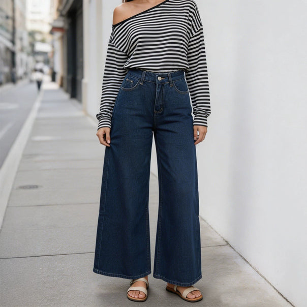 Women nan High-Waist Wide-Leg Jeans with wide leg and classic five-pocket cut Mune Fashion