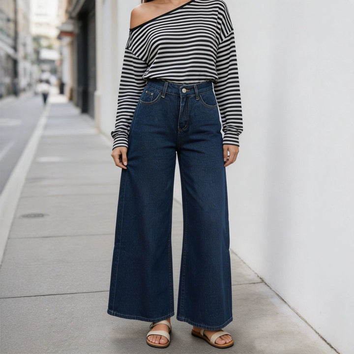 Women nan High-Waist Wide-Leg Jeans with wide leg and classic five-pocket cut Mune Fashion