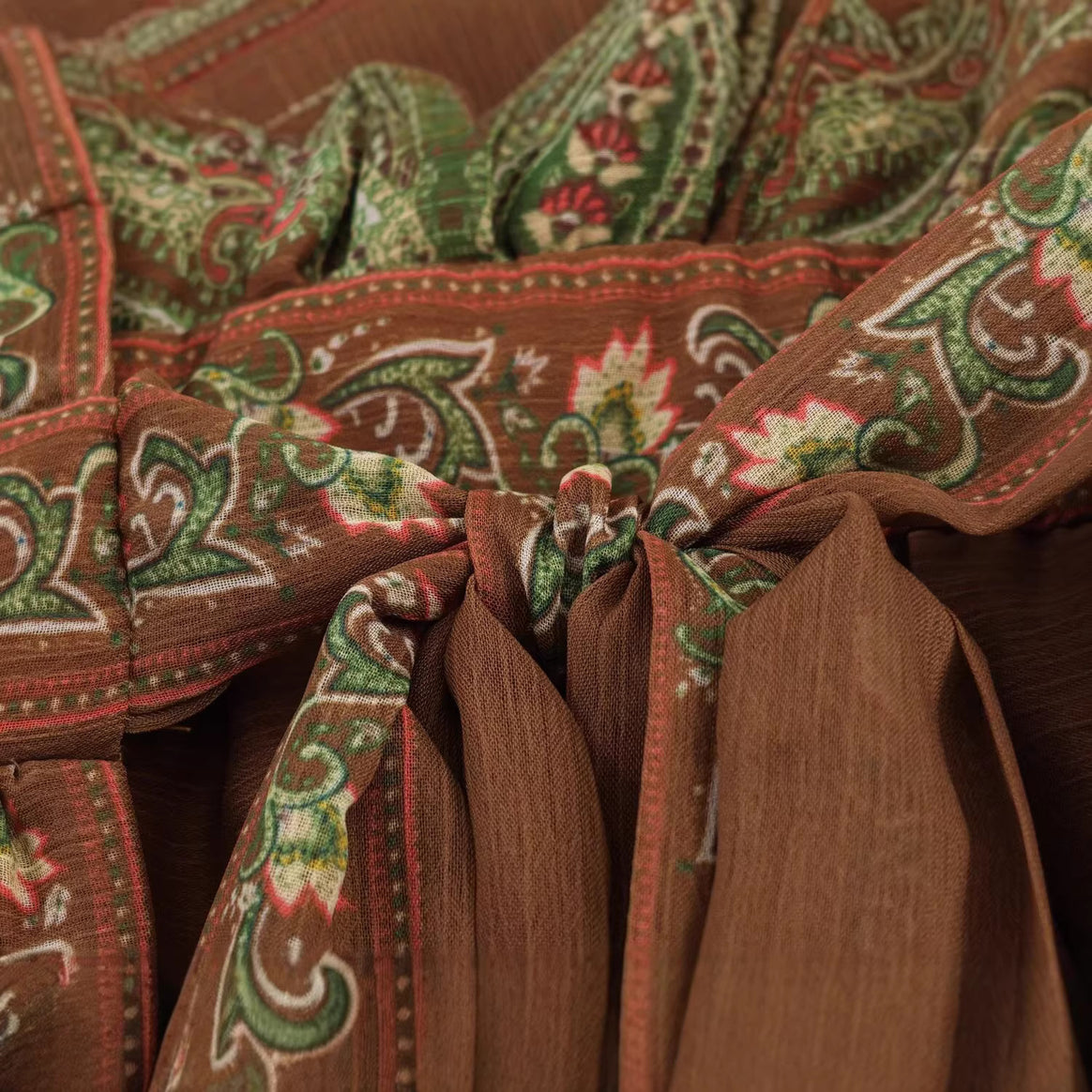 Women's short robe with elaborate embroidery in Boho-Kimono style Mune Fashion