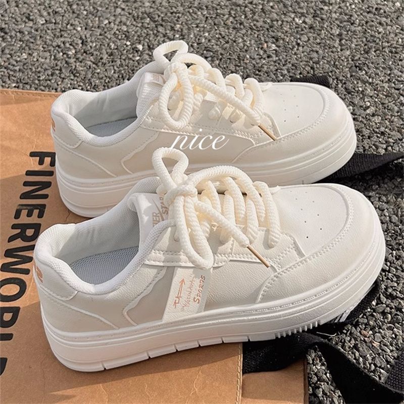 Women's Urban Platform Sneaker in Minimal Style with Padded Comfort Collar Mune Fashion