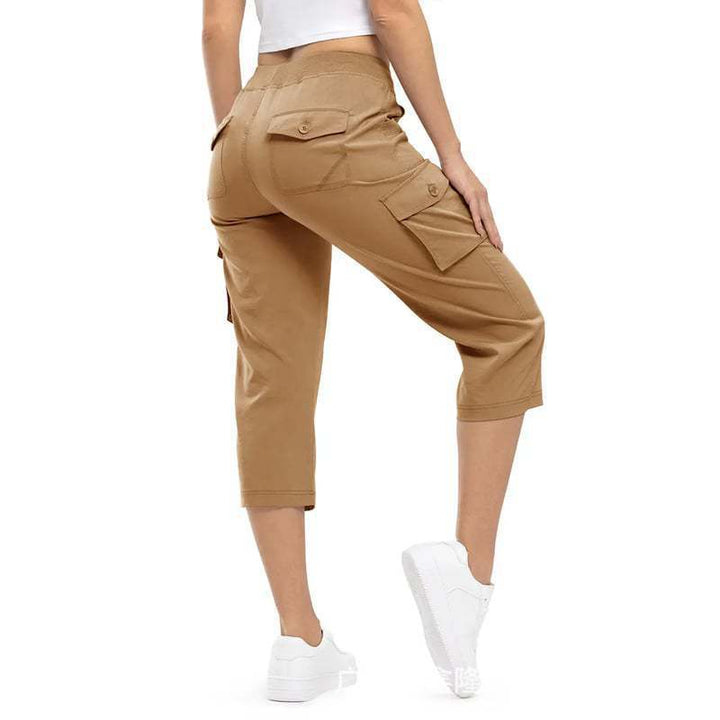 Women's capri cargo pants in Bermuda length with high waist and patch flap pockets Mune Fashion