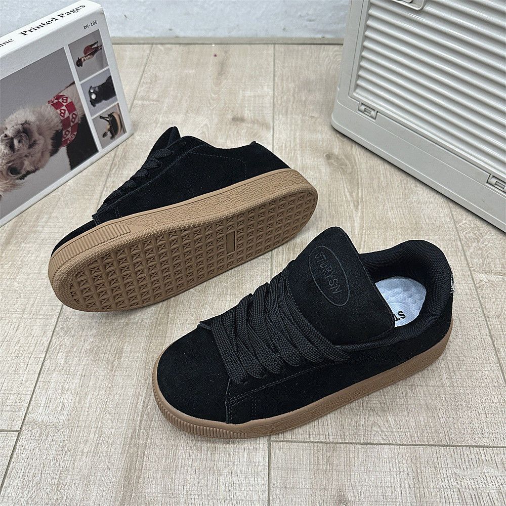 Women's Lifestyle Sneakers with thick rubber sole and soft suede upper Mune Fashion