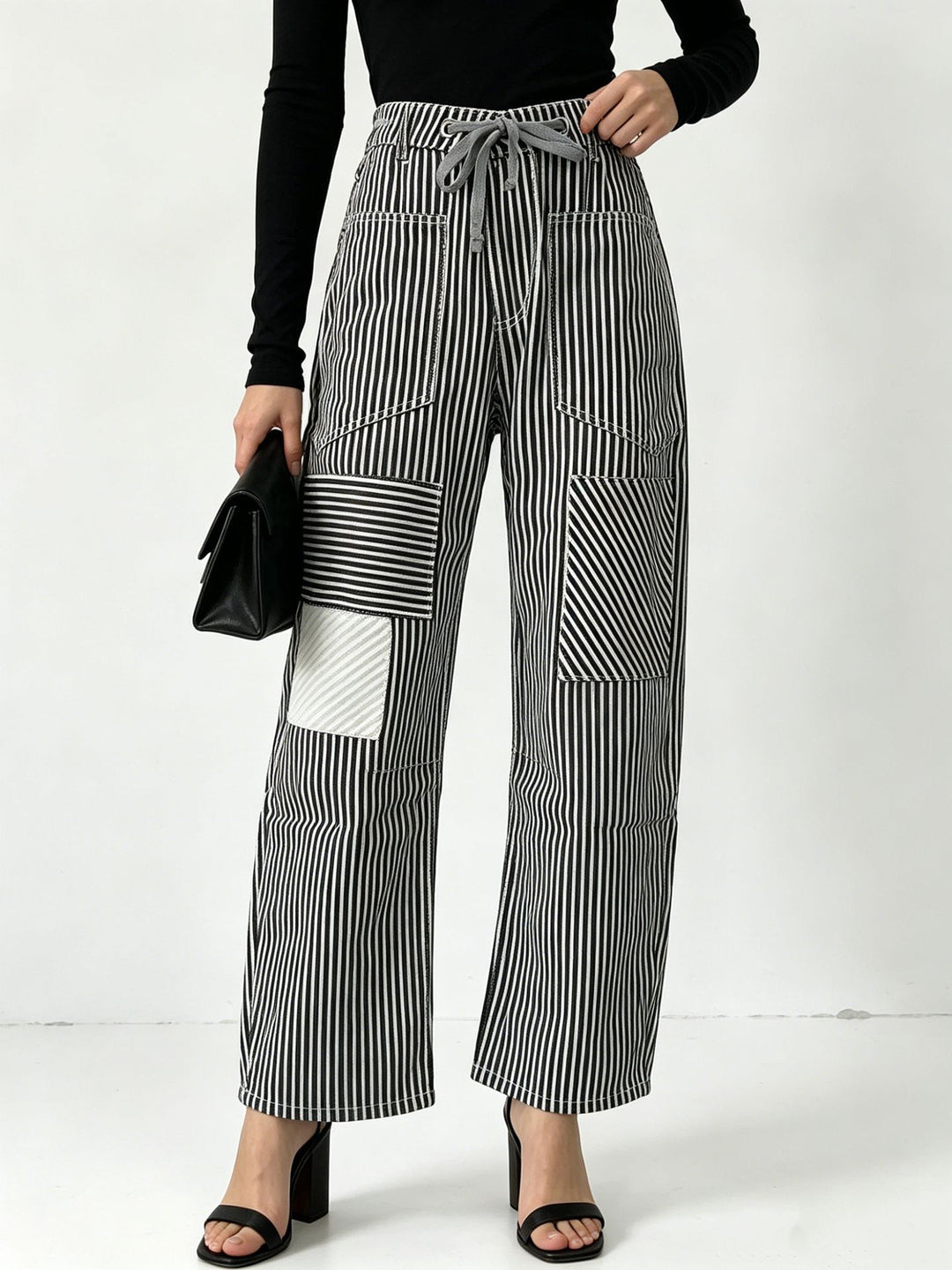 Women nan High-Waist Relaxed Pants with vertical stripe pattern, patch knee patches and drawstring Mune Fashion