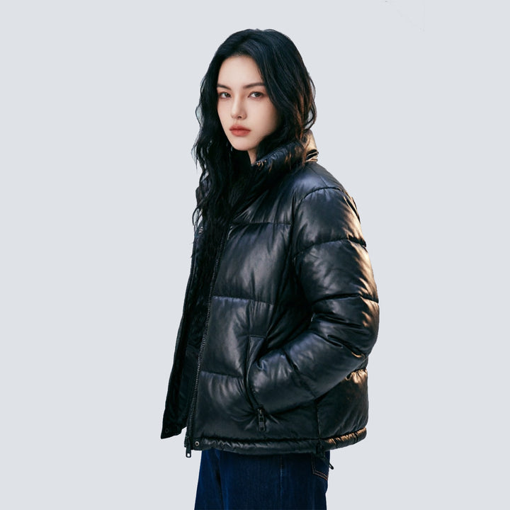 Women Short Cut Quilted Faux Leather Padded Jacket with High Standing Collar Mune Fashion