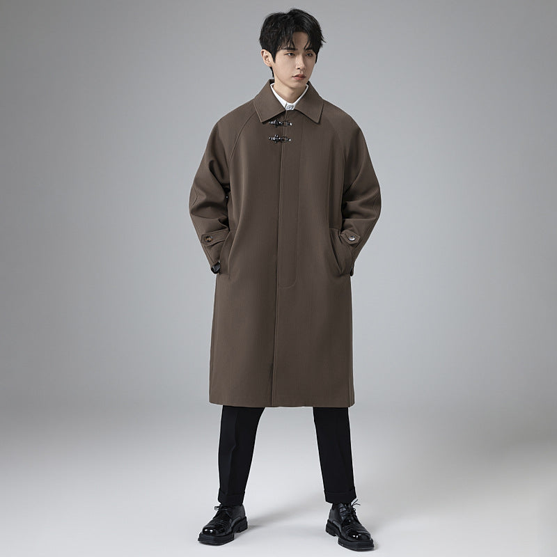 Men's long-cut coat in modern duffle style with toggle fastenings and striped interior lining Mune Fashion