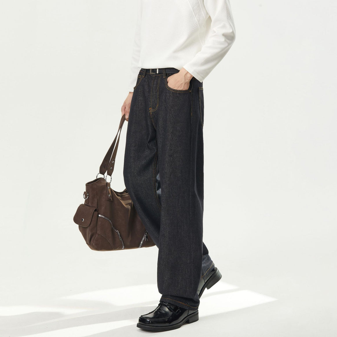 Women's straight-cut high-waisted jeans made of durable denim Mune Fashion
