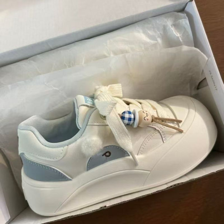 Women’s Fashion Sneakers with Decorative Applications and Cushioned Sole Mune Fashion