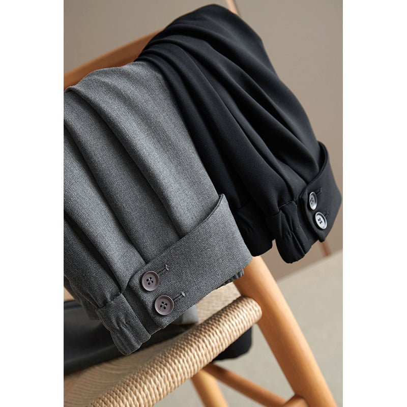 Women's High-Waisted Pleated Trousers with Straight, Slightly Tailored Leg and Decorative Button Mune Fashion