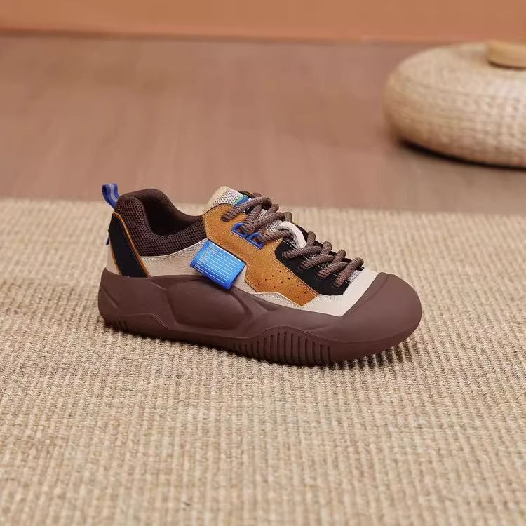 Women's sporty sneakers with fashionable design and exclusive features Mune Fashion
