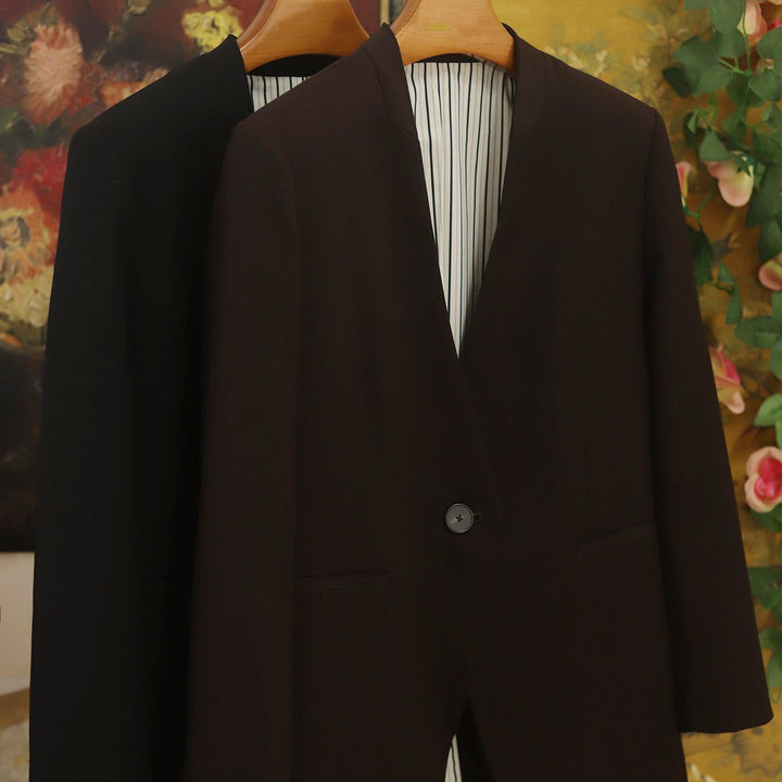 Ladies Elegant Blazer Set with Stylish Cut Mune Fashion