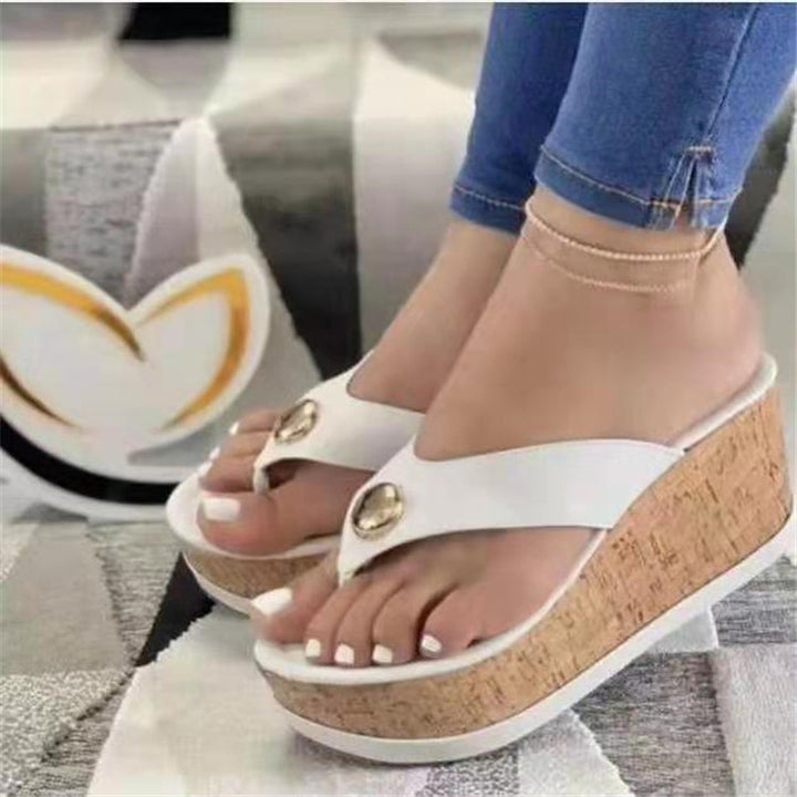 Women's wedge flip-flops with cork wedge sole, padded comfort insole and decorative ornament Mune Fashion