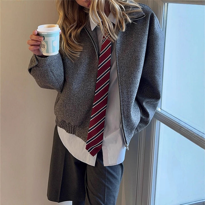 Ladies short jacket in herringbone wool blend with zip and elastic hem Mune Fashion