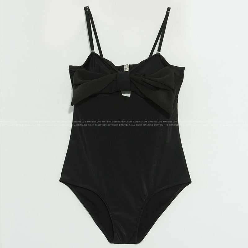 Women's swimsuit with elegant bow detail and comfortable cut Mune Fashion