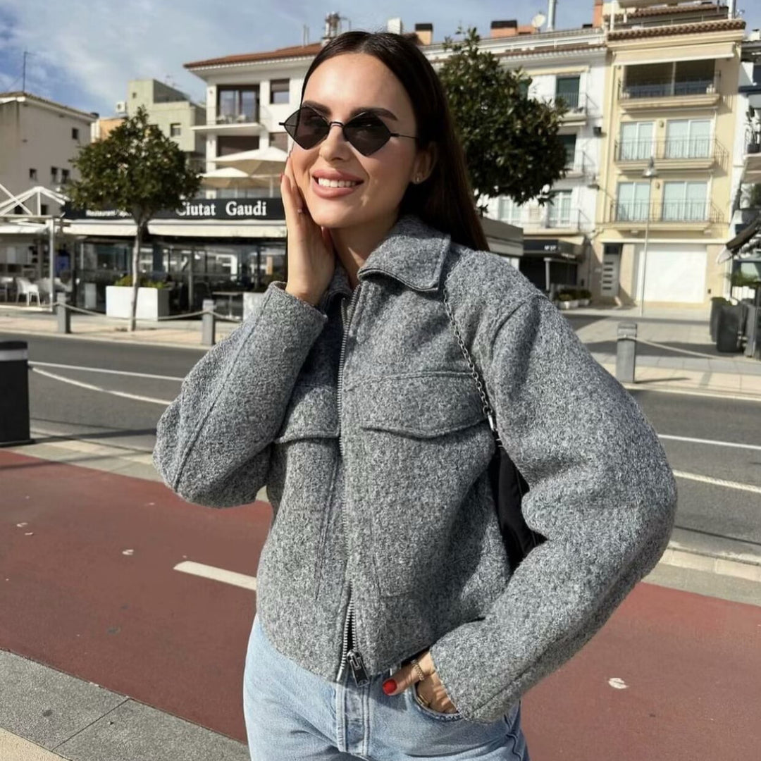 Women's Oversize Shacket made of wool blend with zipper and patch pockets Mune Fashion