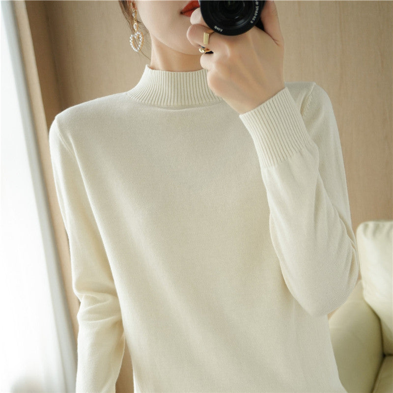 Women's Lightweight Short-Cut Stand Collar Sweater Made of Fine Knitting with Extended Ribbed Cuffs Mune Fashion
