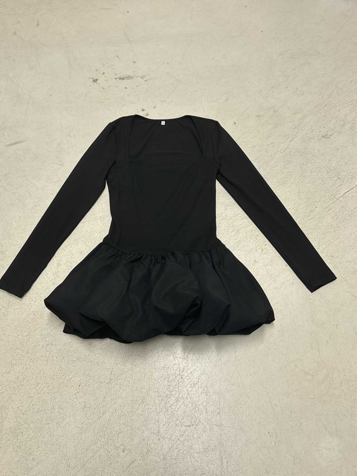 Ladies' form-fitting ballet bodysuit with long sleeves and gathered tulip skirt Mune Fashion