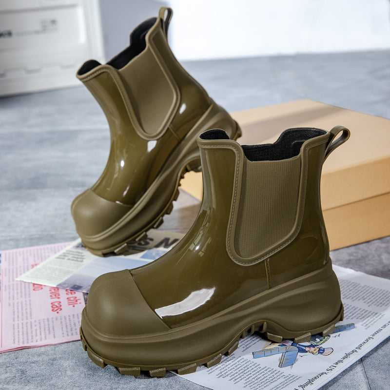 Women's Platform Rubber Chelsea Boots with sturdy Lug Sole Mune Fashion