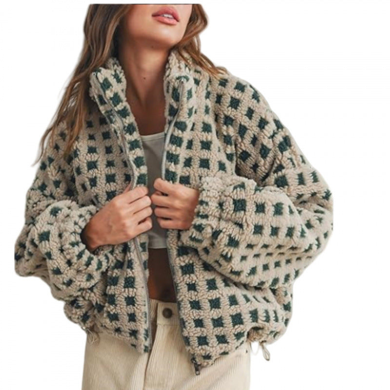 Ladies short-cut Sherpa fleece jacket with geometric pattern and drawstring Mune Fashion