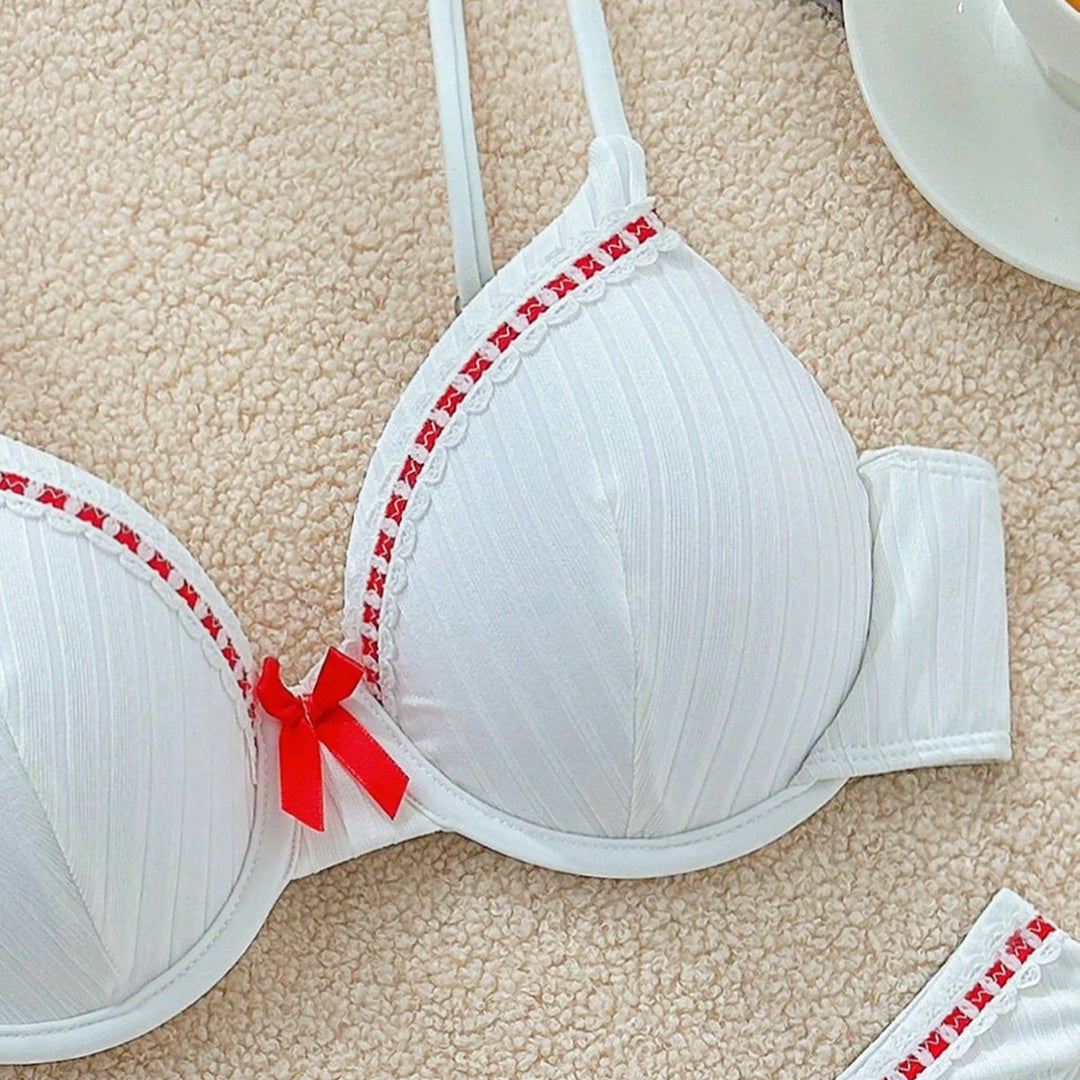Women padded bikini with contrasting accents Mune Fashion