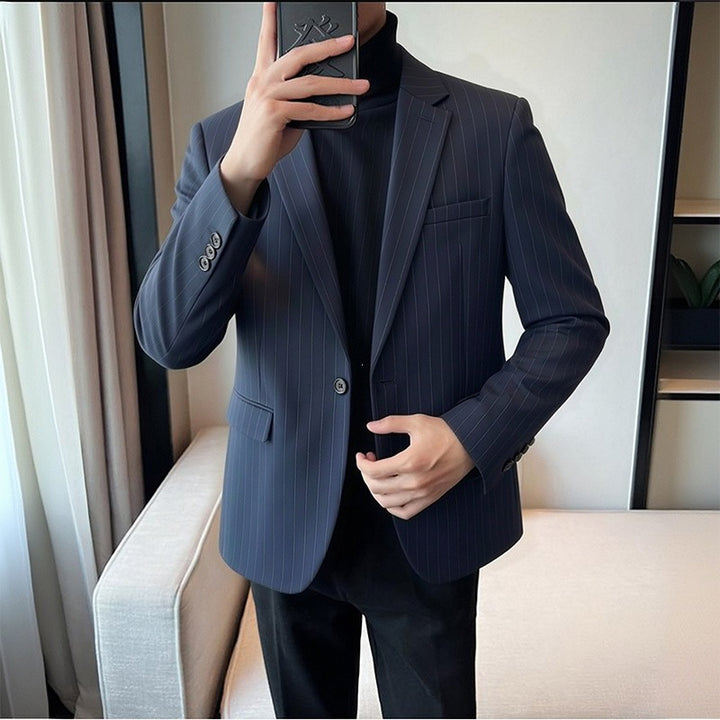 Men's pinstripe suit jacket with a slim fit, two-button closure & chest pocket Mune Fashion