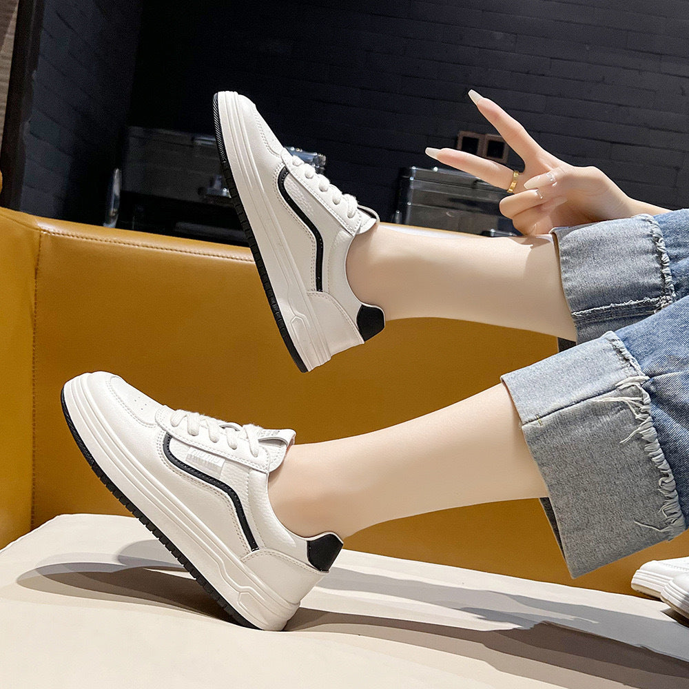 Women's casual sneakers with fashionable design and cushioned outsole Mune Fashion