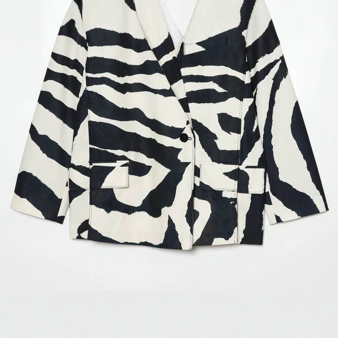 Women's Oversize Blazer with Zebra Print, One Button Closure and Flap Pockets Mune Fashion