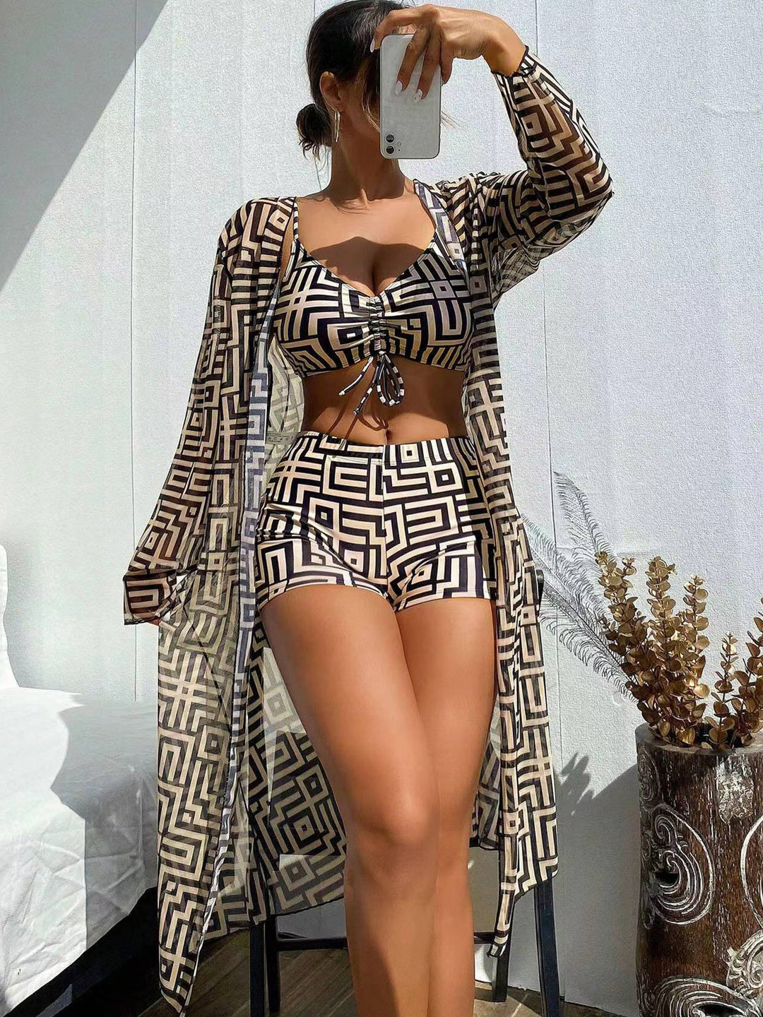 Women's bathing outfit with geometric design and transparent kimono Mune Fashion