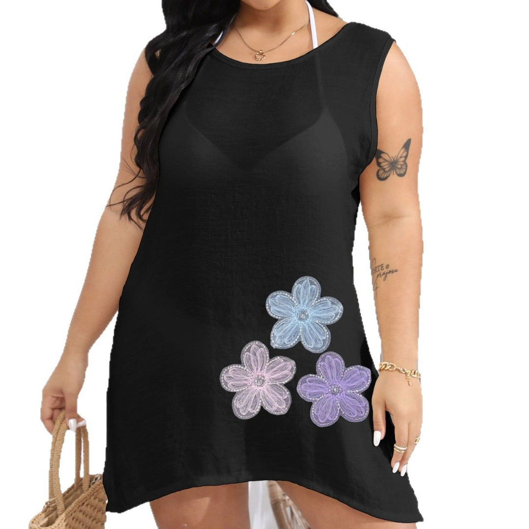 Ladies beach dress with exclusive floral embroideries Mune Fashion