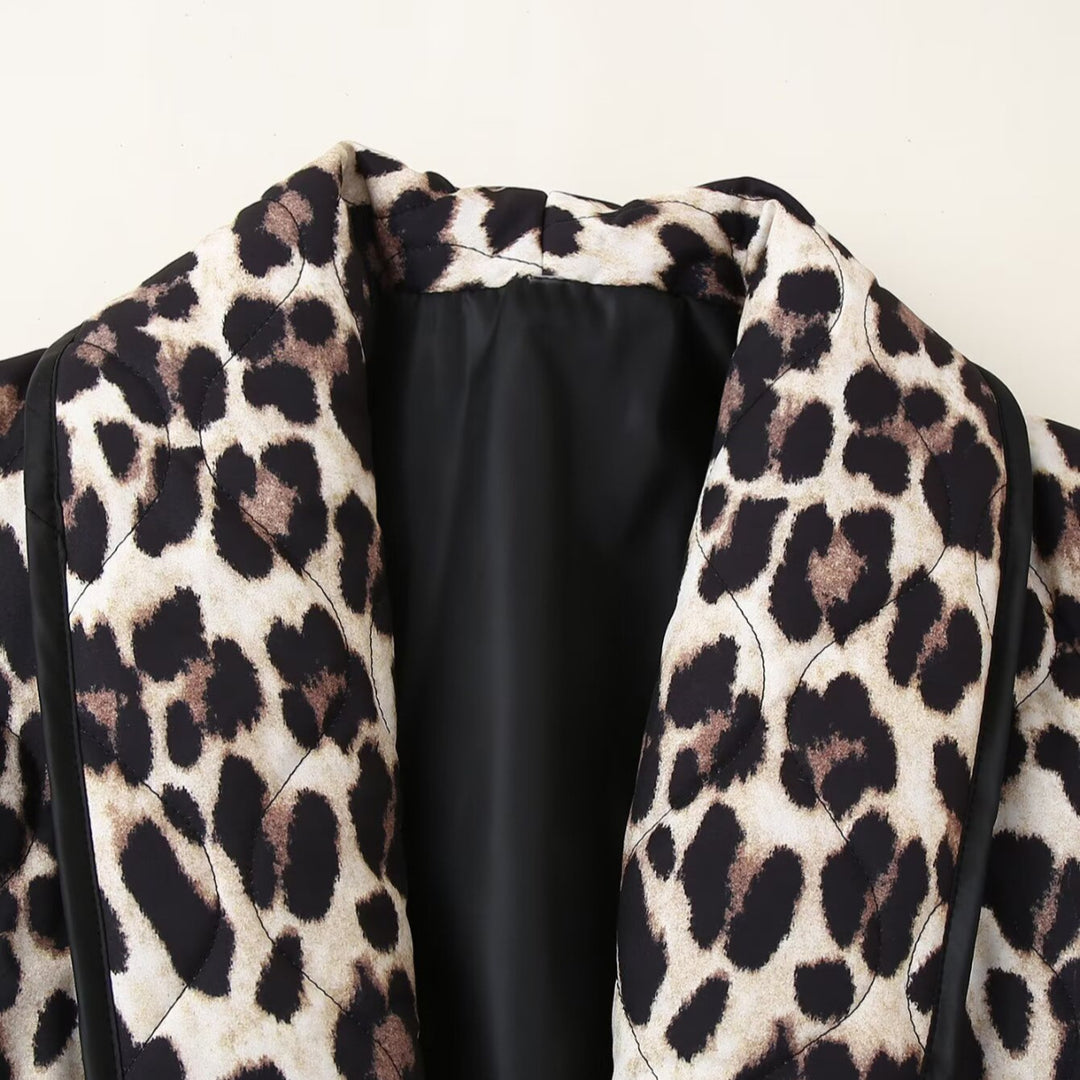 Women's Padded Kimono Jacket with Leopard Print, Oversized Cut and Patch Pockets Mune Fashion