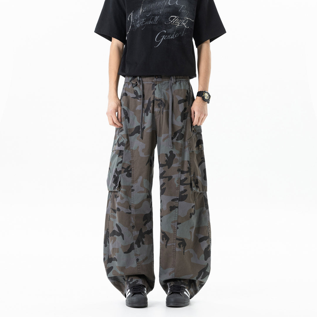 Men's Loose Cargo Pants in Camouflage Military Look with Elastic Tunnel Drawstring Waistband and Multifunctional Pockets Drune