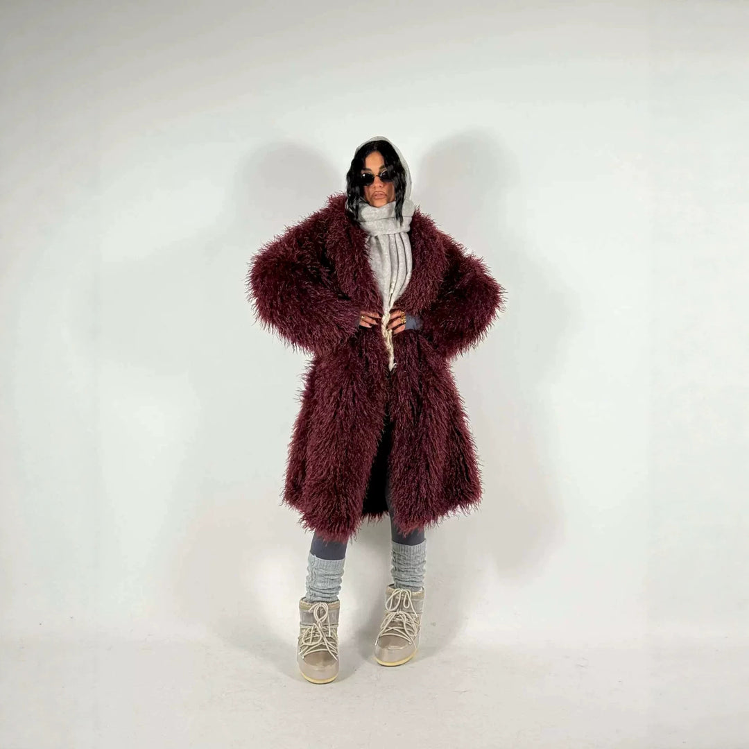 Women's Maxi Long Faux Fur Coat with Long Pile and Oversized Silhouette Mune Fashion