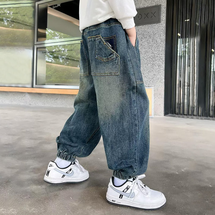Unisex wide denim pants with elastic cuffs and large pockets Mune Fashion