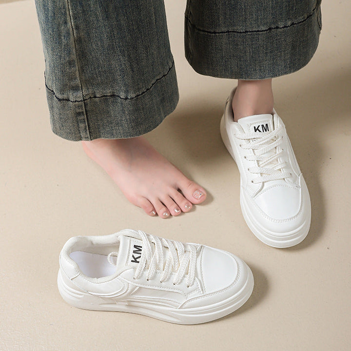 Ladies sporty sneakers with thick sole and soft lining Mune Fashion