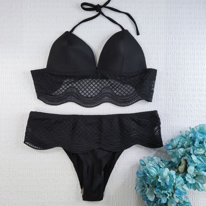 Women's triangle bikini with crocheted detail Mune Fashion