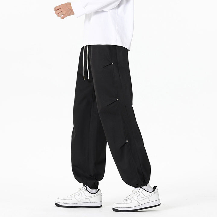 Men's stylish and loose cargo pants