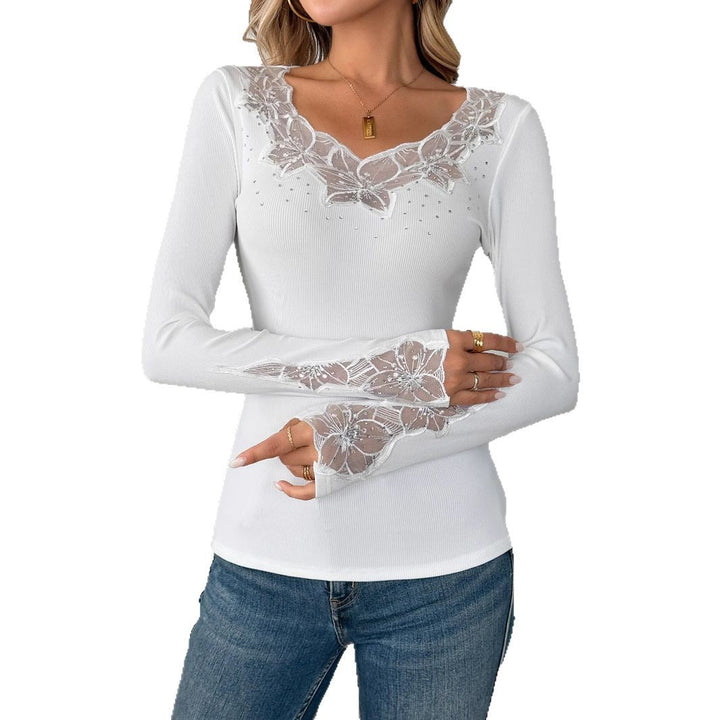 Women's figure-hugging fine knit blouse with V-neck and floral lace appliqué Mune Fashion