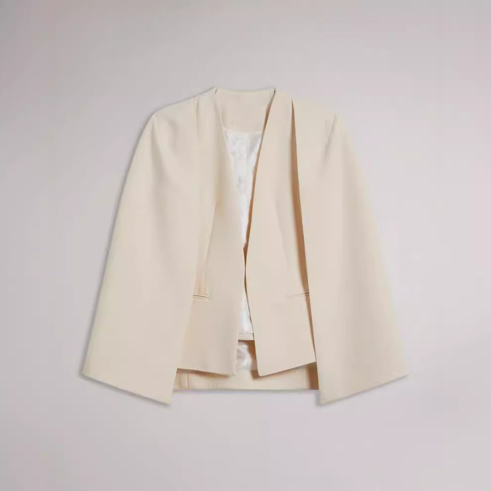 Women's kimono-inspired cape blazer in flowing tailoring look Mune Fashion