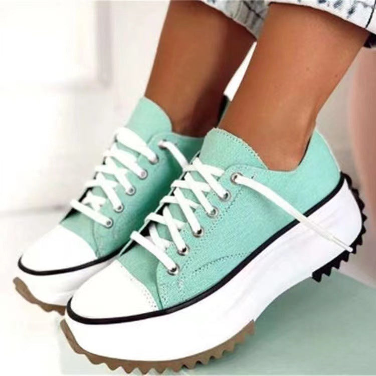 Women nan platform sneaker with serrated profile sole, canvas upper material and reinforced toe cap Mune Fashion